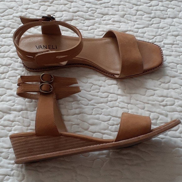 VANELI double ankle strap suede casual tan sandals - Picture 5 of 8